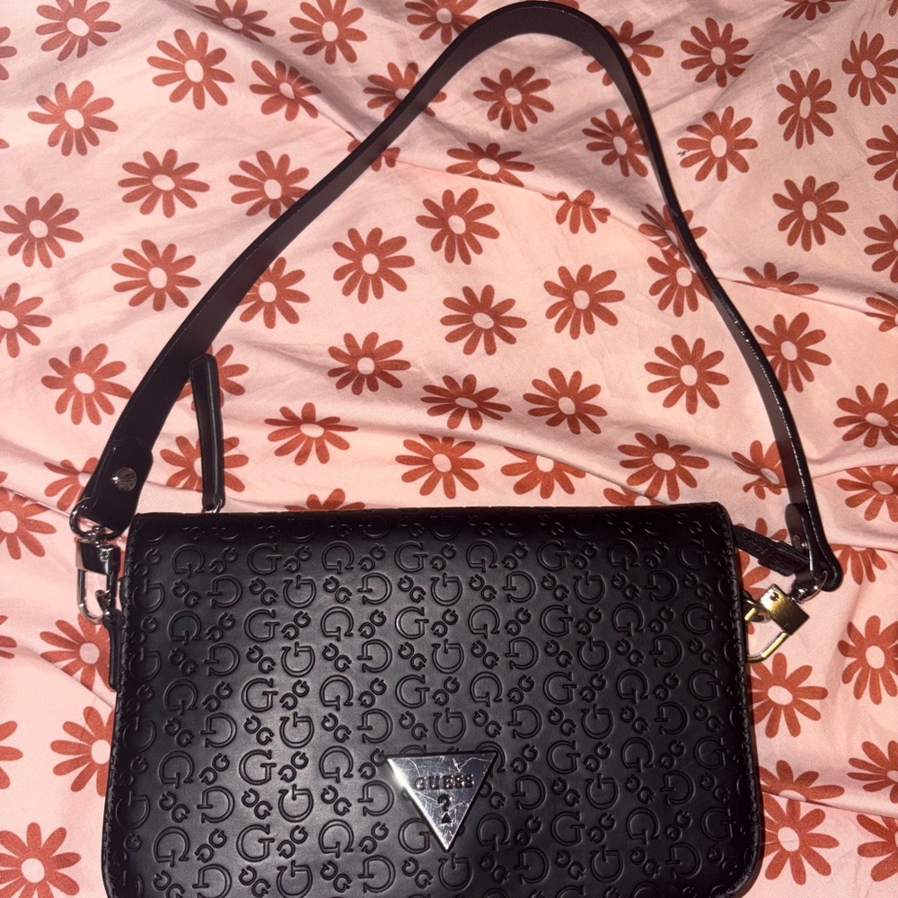 Guess Black Embossed Shoulder Bag